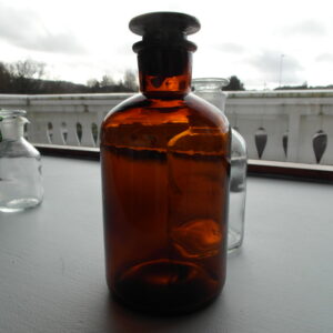 Small necked bottle brown 500mL