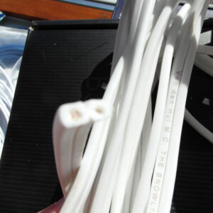 Hvit høyttaler kabel, 2-leder kabel, 10 meter