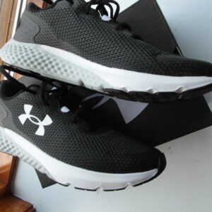 Under Armour Charged Rogue3 joggesko hallsko Str 44